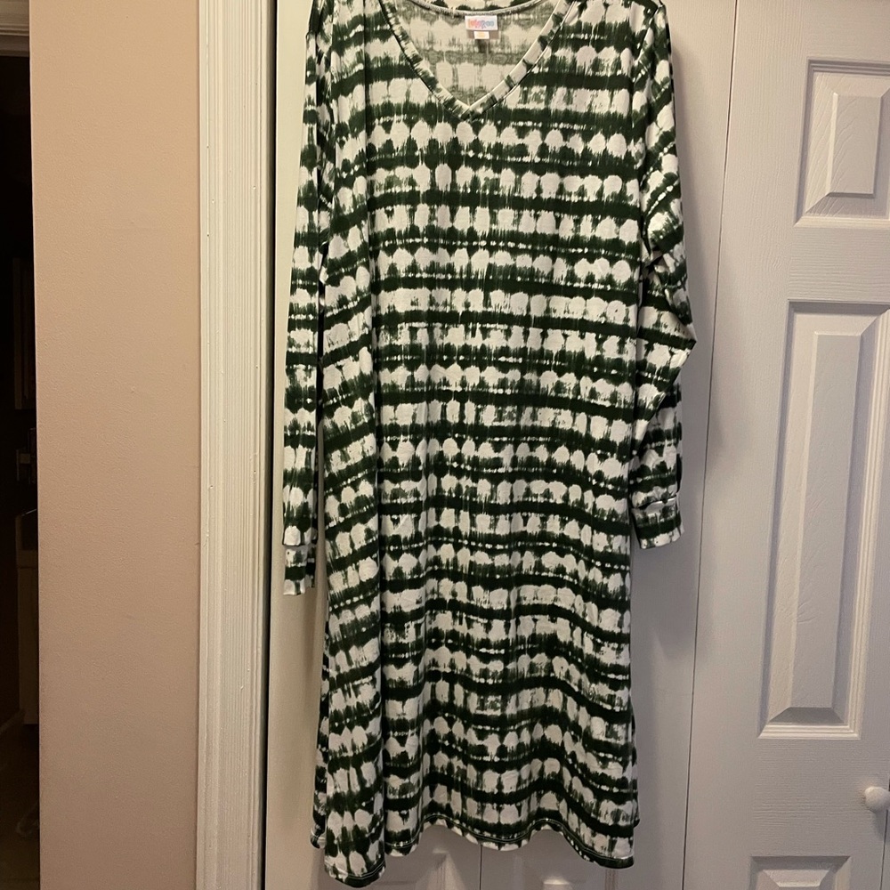 LulaRoe dress - Emily